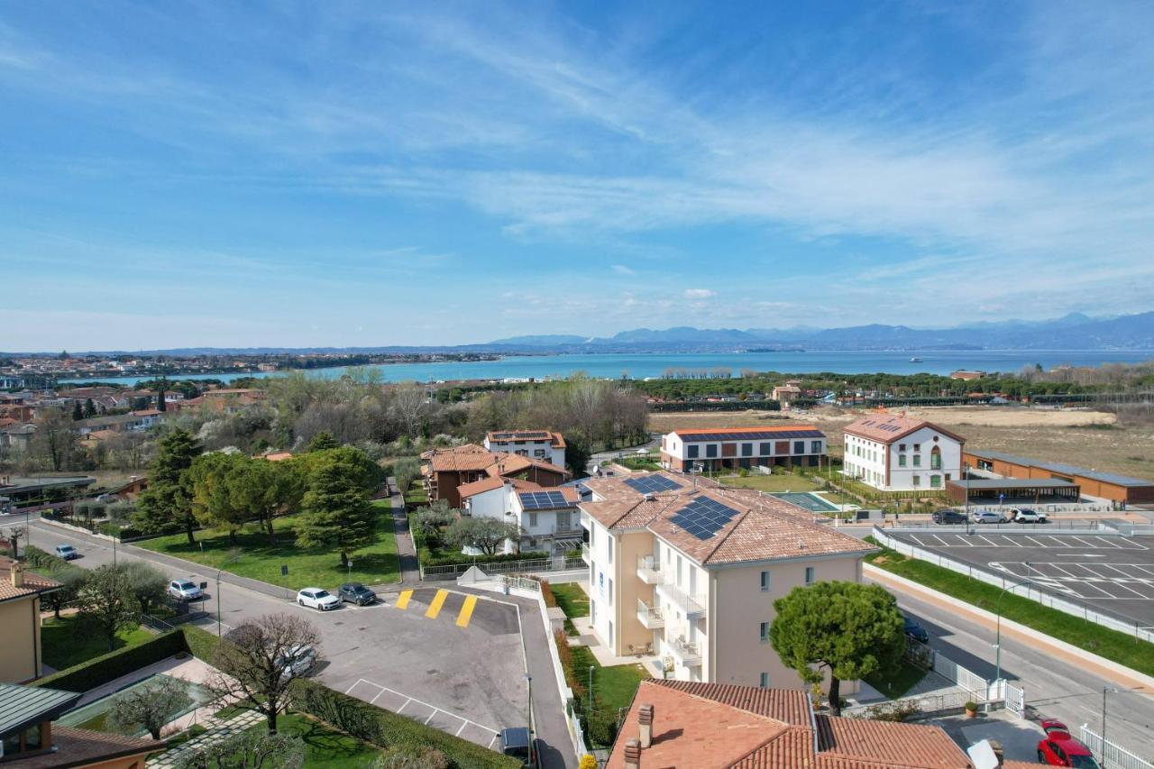 Ranalli Palace Hotel Peschiera del Garda Exterior photo